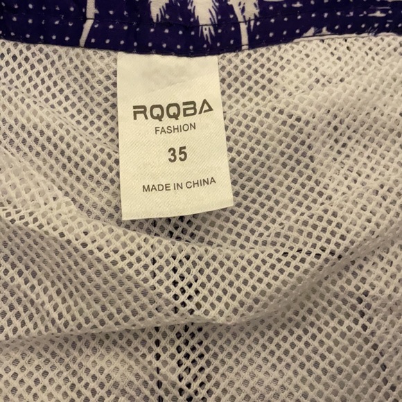 Men’s swim trunks - Picture 2 of 6